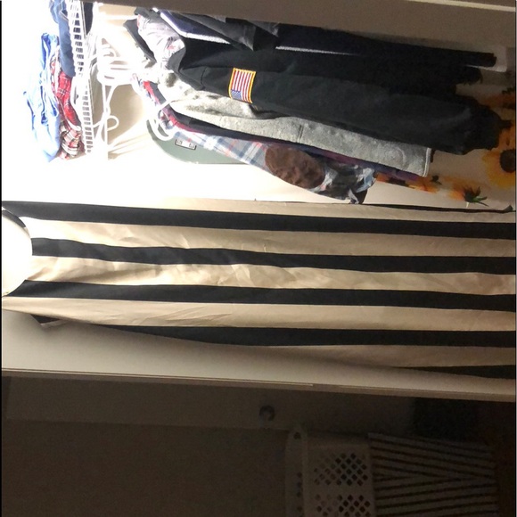 Tan and black stripped dress - Picture 3 of 3